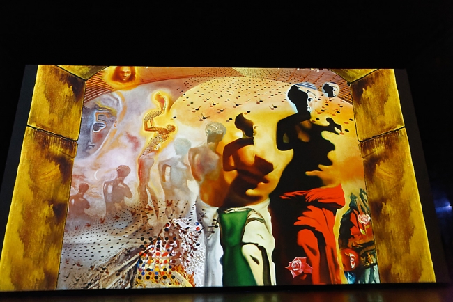 Bassins de lumières-Dali-053